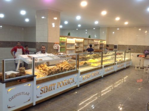 Vitrinli Teşhir Dolapları